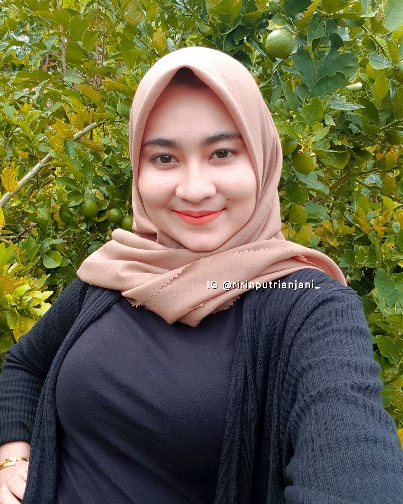 horny hijab - charlotte sartre lydia black maya galore divorce