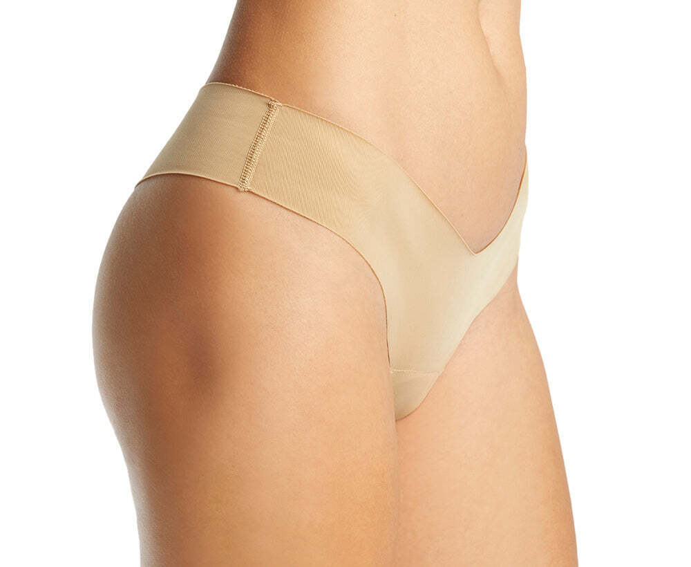 diani pratiwi recommends Camel Toe Nude