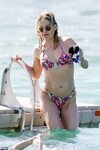 kate capshaw bikini