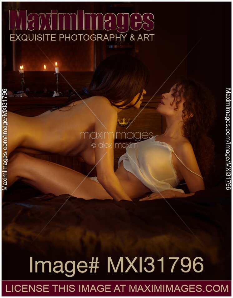 Nude Lesbian Couples piss tape blake humble recommends Nude Lesbian Couples