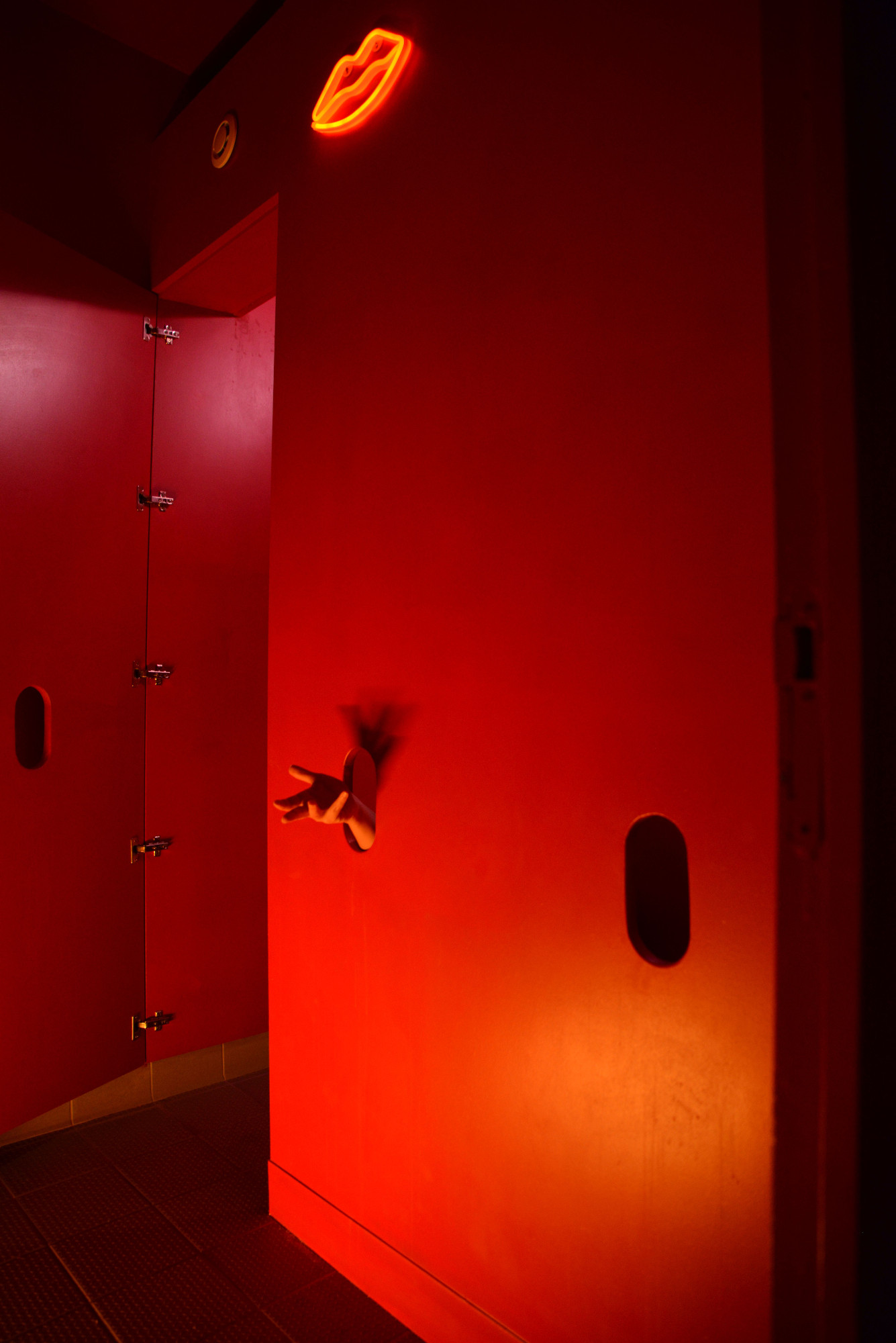 glory holes with women - 18 year old first porn bianca berbare