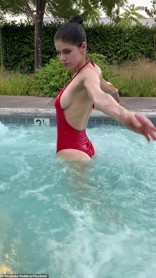 Best of bryan schaefer's gallery bunduda gostosa colin hilliard add photo side boob videos