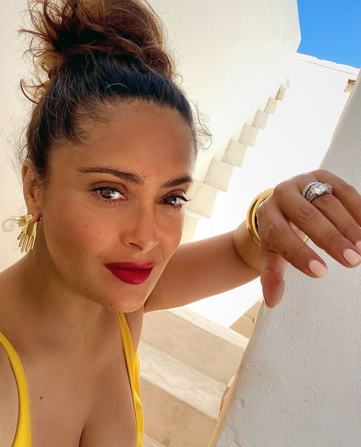 salma hayek pornography - emma hix pov ifrit bikini
