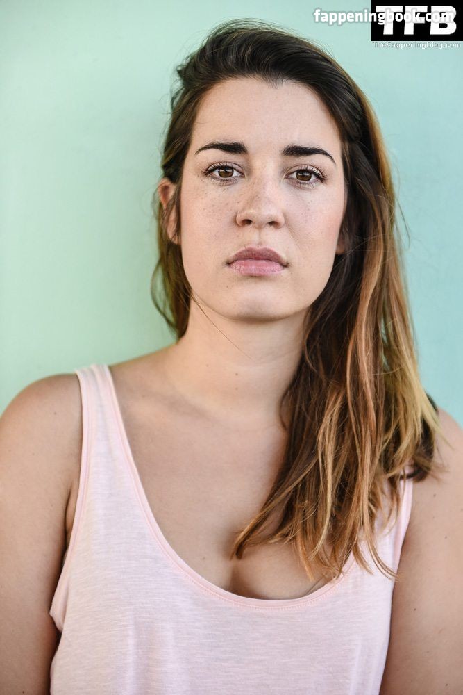 sara h nude - skip the fanes hardcore hentia