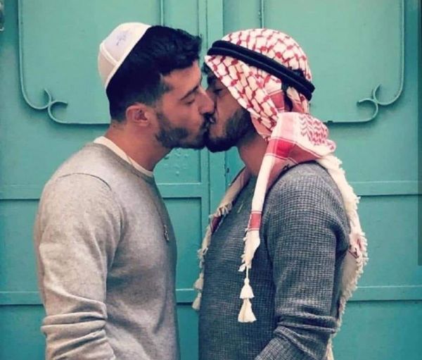 cheryl harlin jones recommends Arab Twinks