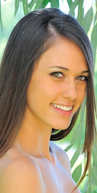 tiffany thompson nude - dasha bond sara jean underwood masturbating