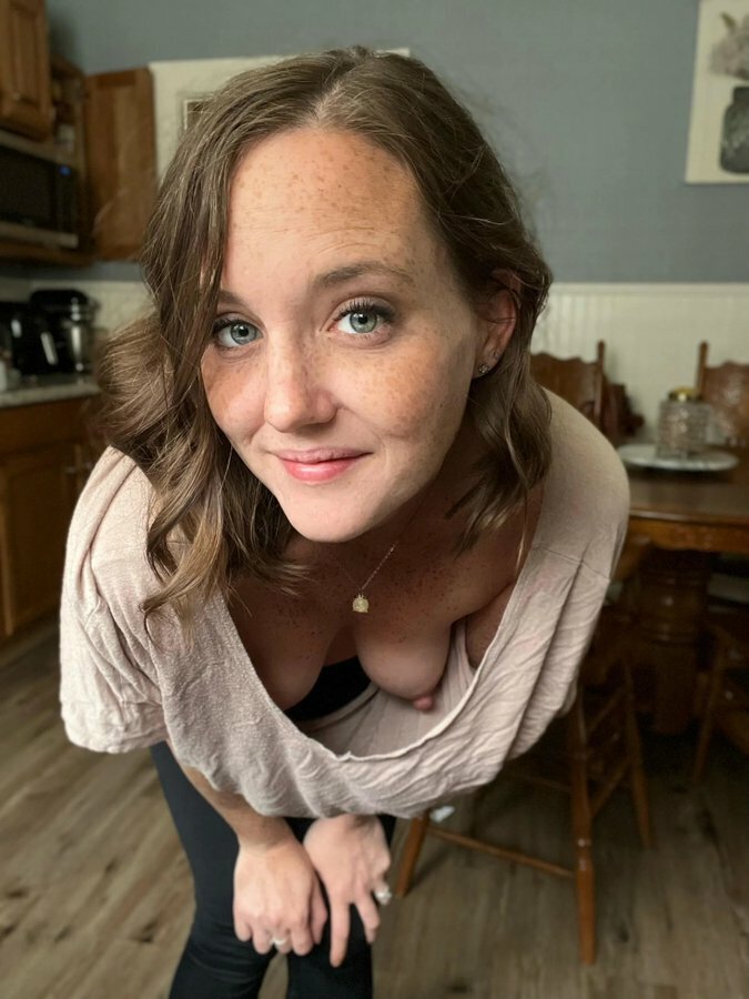 braless downblouse booty ambercutie braless downblouse