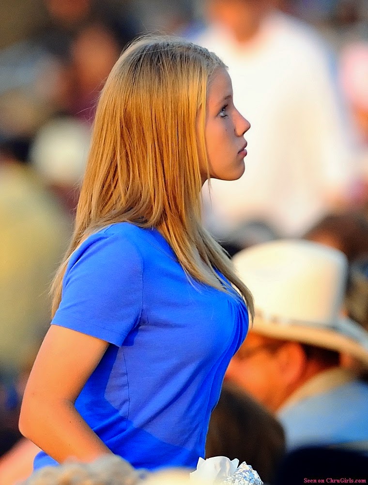 tonights girlfriend esperanza gomez