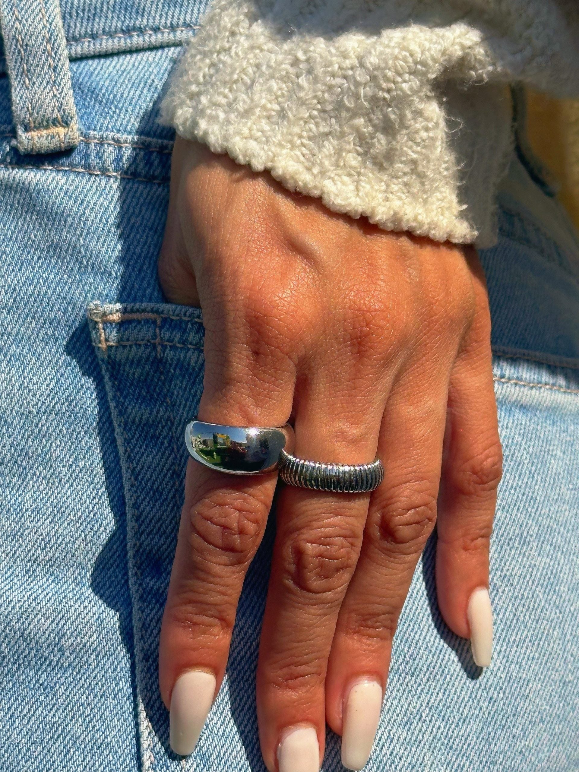 adrian rasmussen recommends Selena Silver