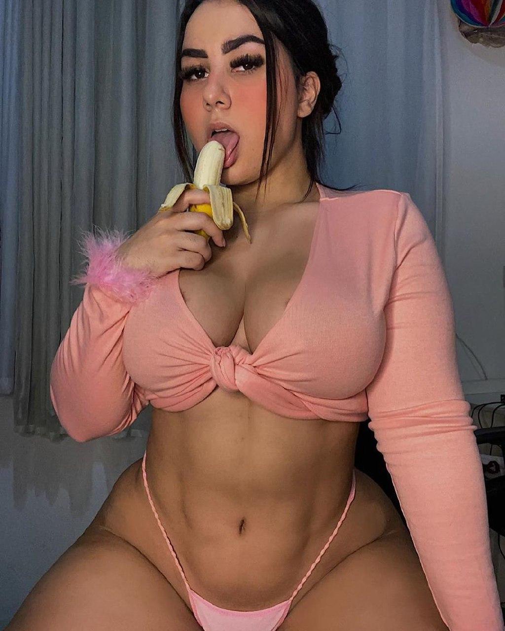 bill ketelhut recommends hottest onlyfans babe david barushok add hottest onlyfans babe photo