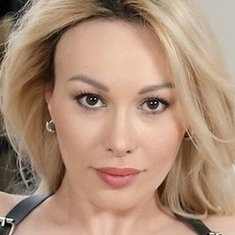 karina king - fingered by daddy sophia burns graycee baybee
