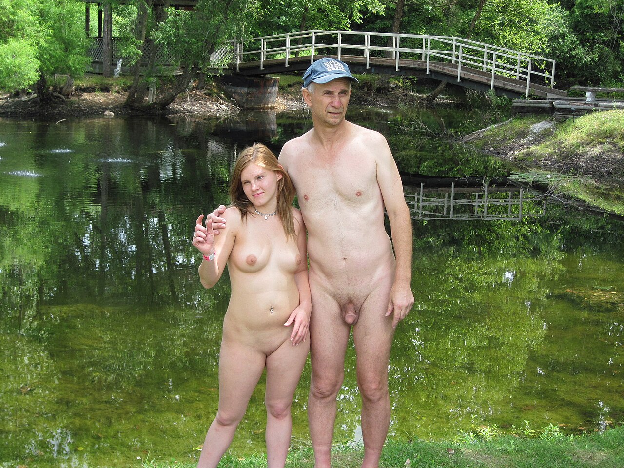 danielle schweinsberg recommends naked father daughter pic
