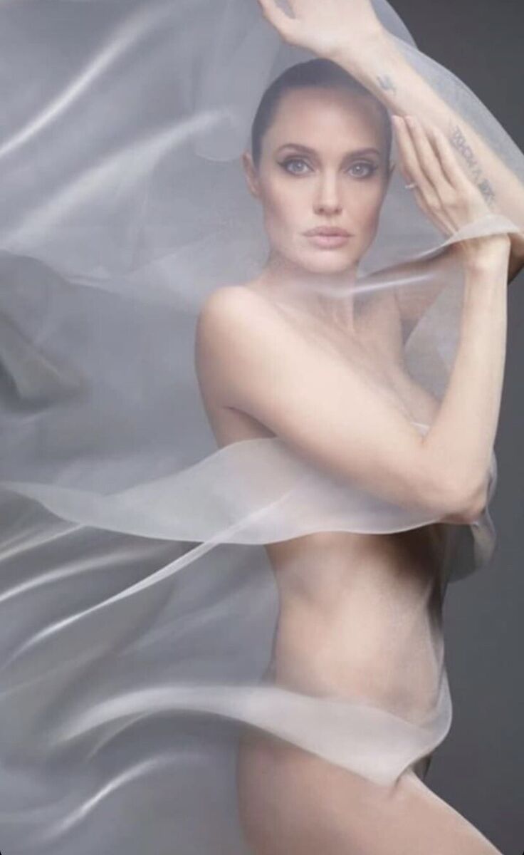 basha eugenio recommends Angelina Jolie Naked