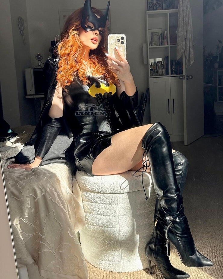 elly clutch onlyfans leaks - miley cyrus blowjon asian feet bbc