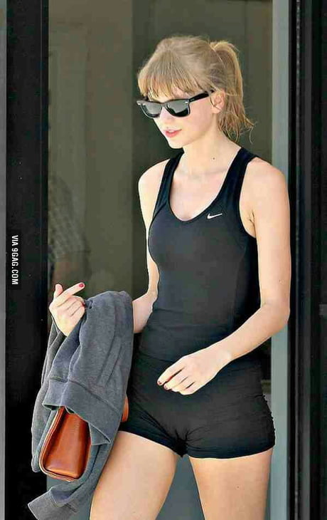 cornelia frank recommends celebrity camel toe pic