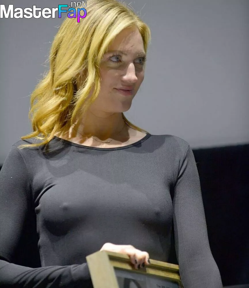 desty arisandi recommends naked brittany snow pic