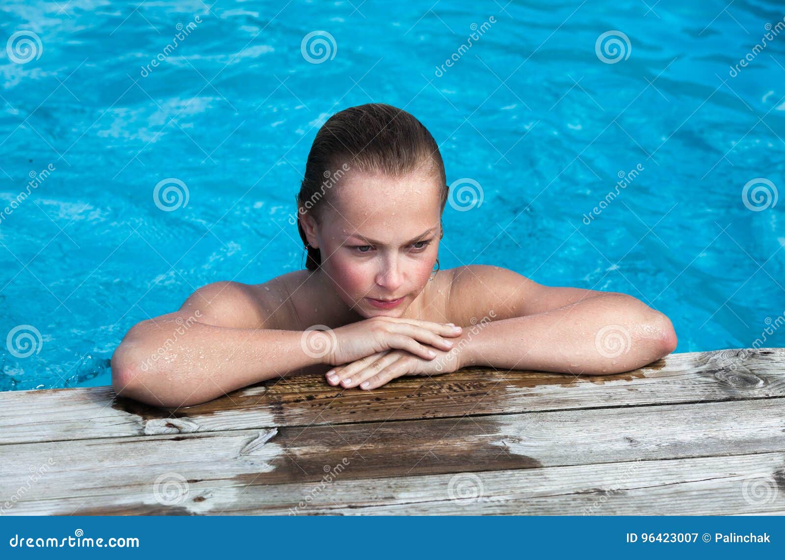 bheng go recommends woman swimming naked pic