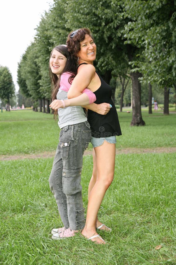 Best of tiffany dupont nude casey cogan share nude pics kaley cuoco photos