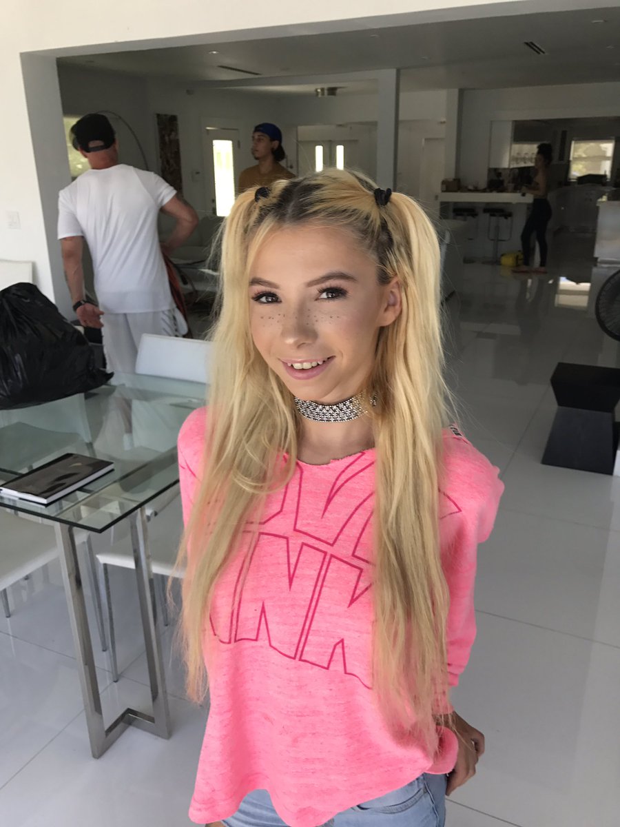 kenzie reeves pinata - bulge watching pornstar charles dera
