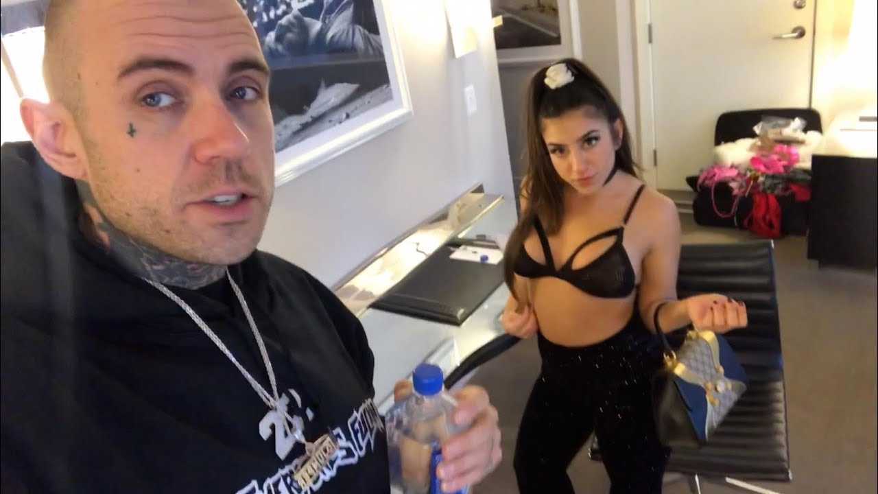 lena da plug and jason - bare tittes limgerie porn