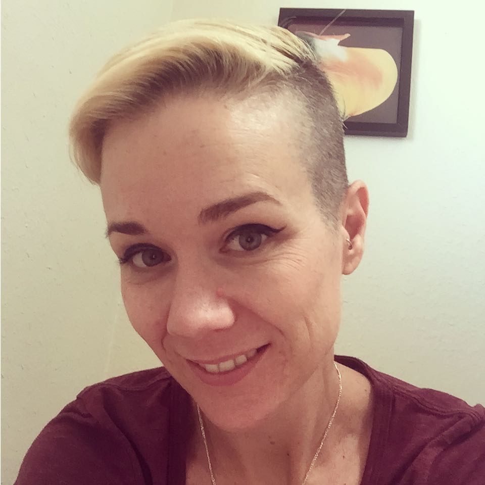 Cumswallow clips green topless Short Hair Gilf scene hd