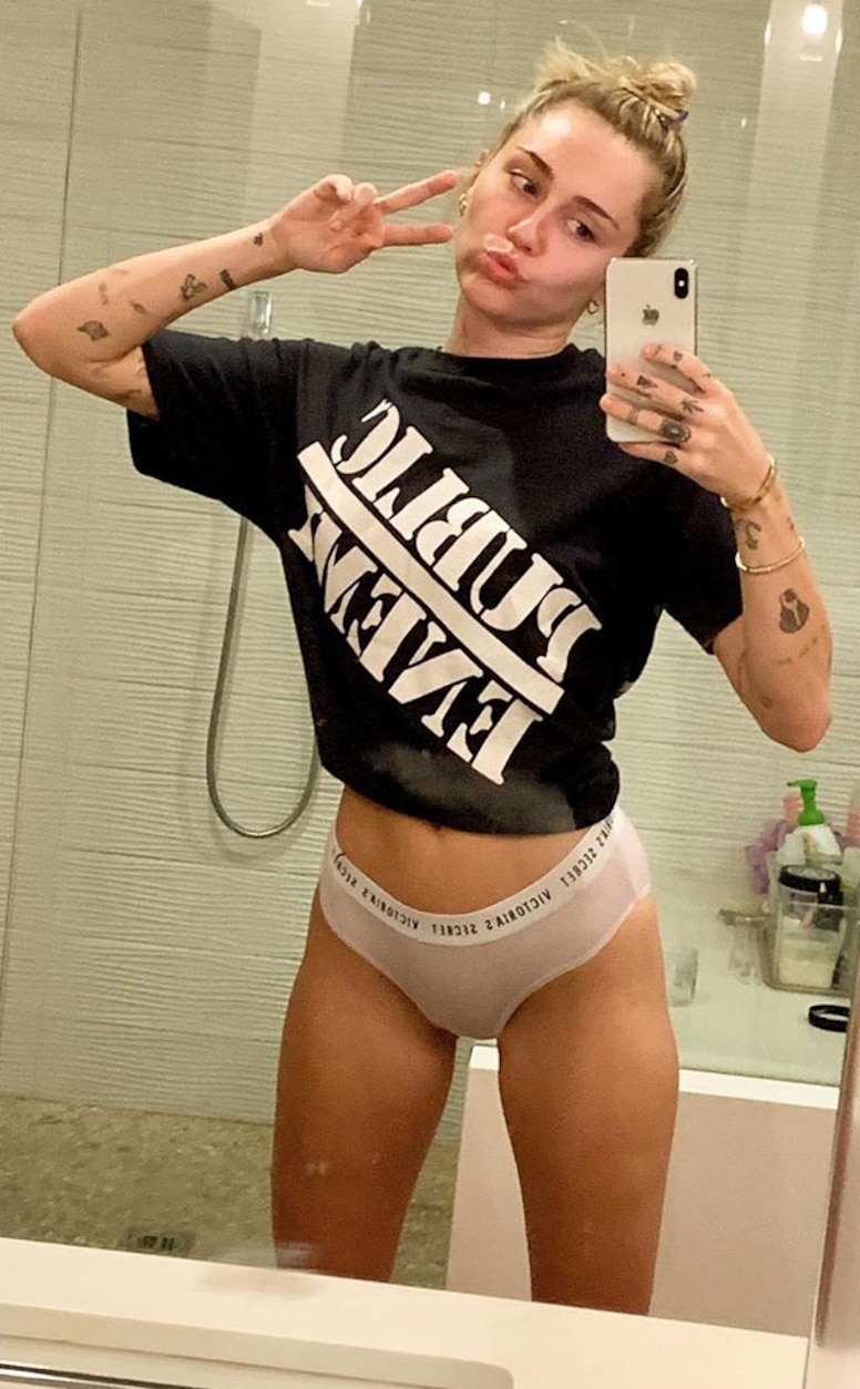 christie bussiere recommends mylie cyrus sexy pics devraj bhadra add mylie cyrus sexy pics photo