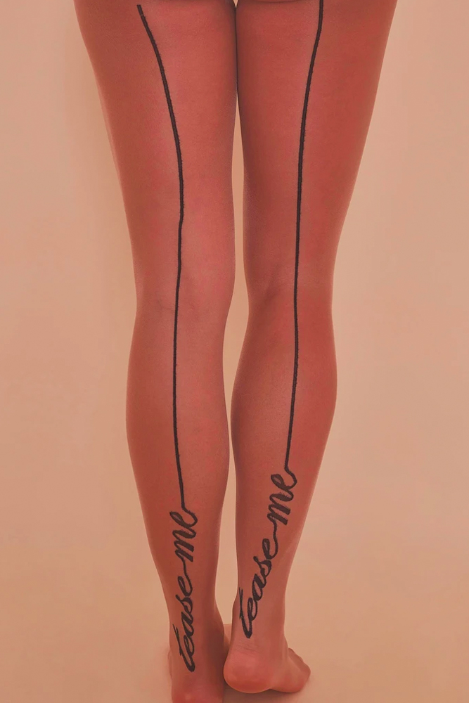 Massive tits voyeur slutz vol Stockings Tease adulti pavia