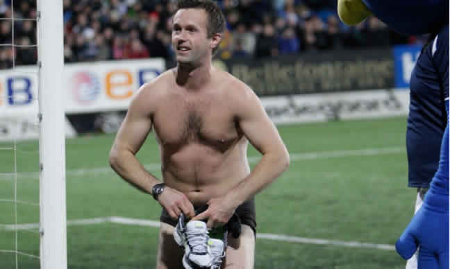 debbie kimberly like nude football player photo denise deshetler recommends nude football player pic