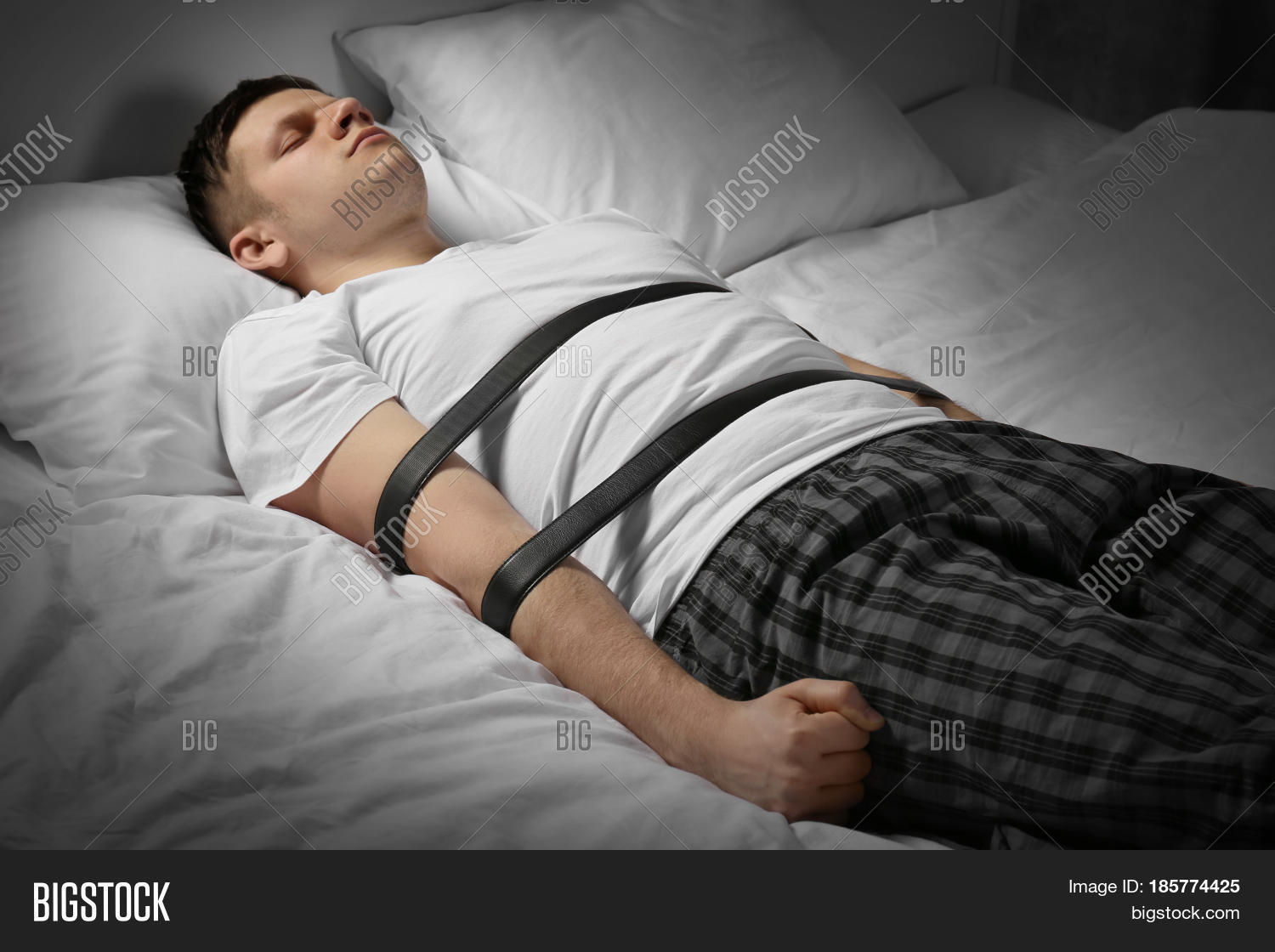 dominique holden like to man bed tied photo denton clark recommends ebony dildi pic