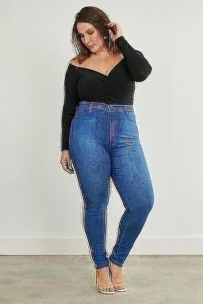 dasha rodriguez recommends Curvy Gilf