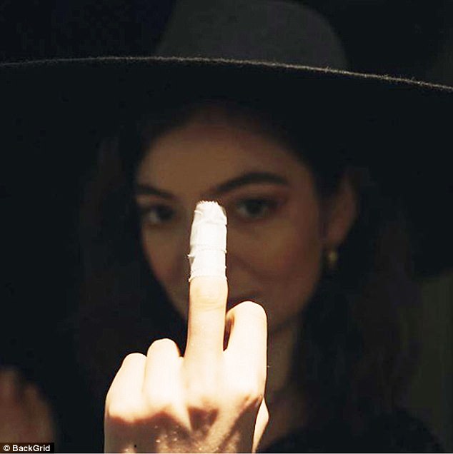 christy cazes recommends Ana Lorde Naked