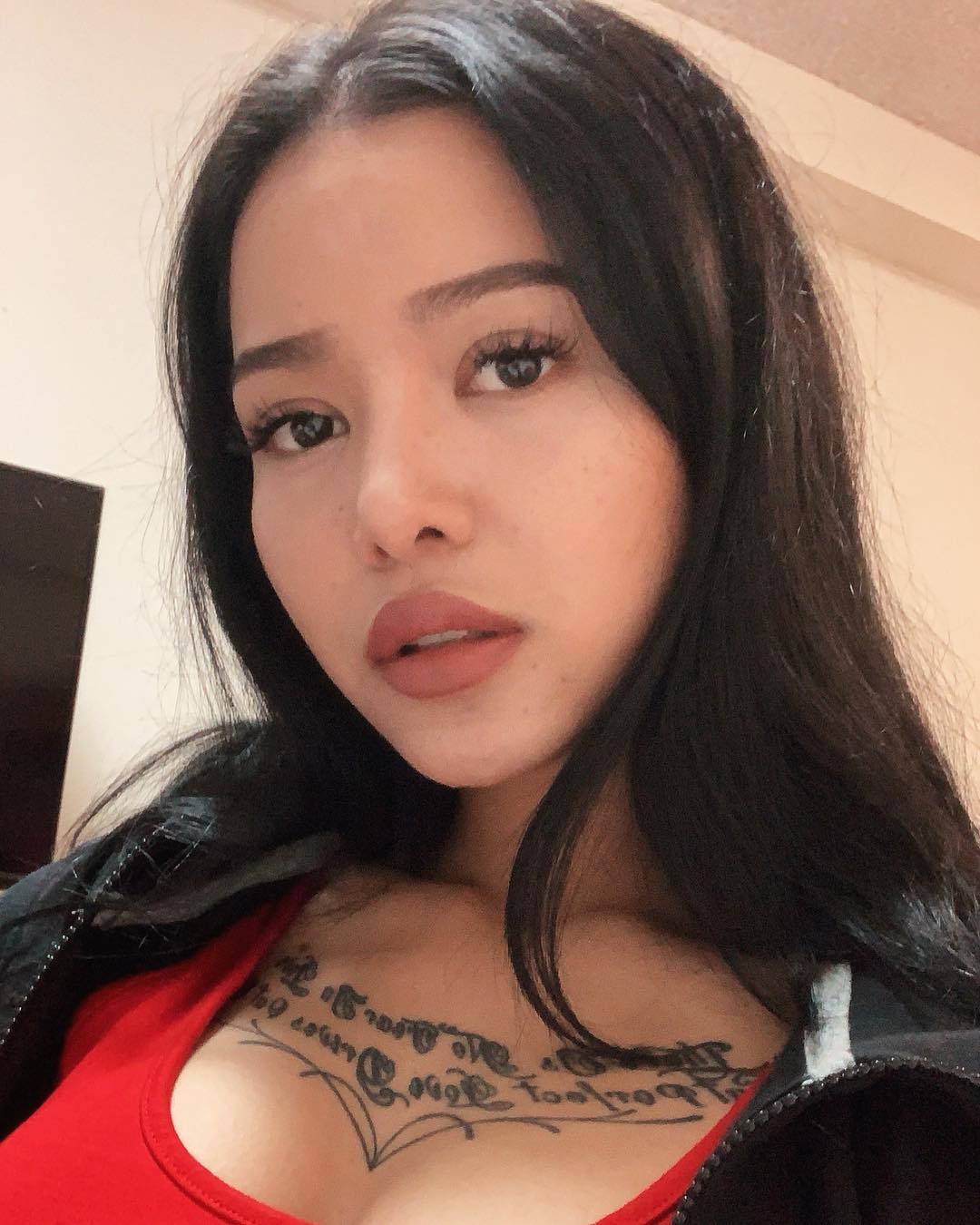 bella poarch hottest - stripper hj real hidden asian massage