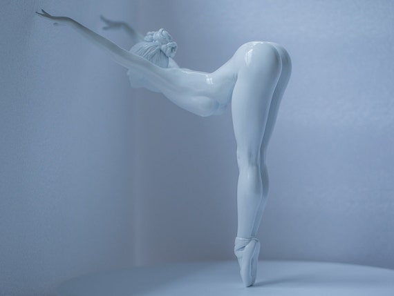 aaron obedoza recommends female naked dancers pic