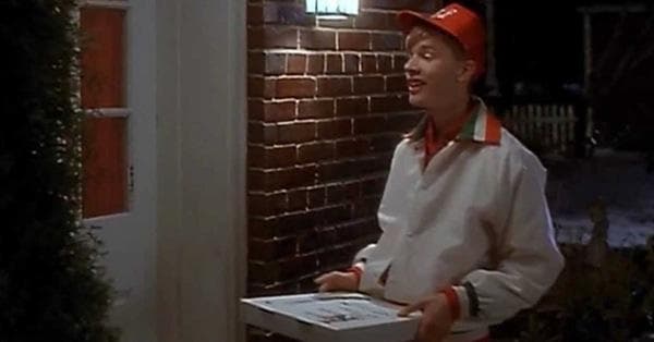 aya el sawy recommends flashing the pizza delivery guy pic