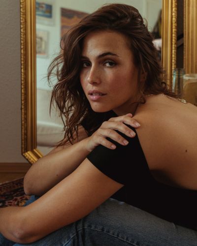bobby lorton recommends Jennifer Ladell
