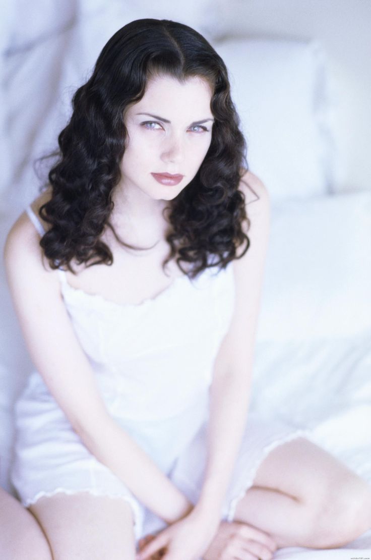 mia kirshner naked - piper perri oil goddess kiffa feet