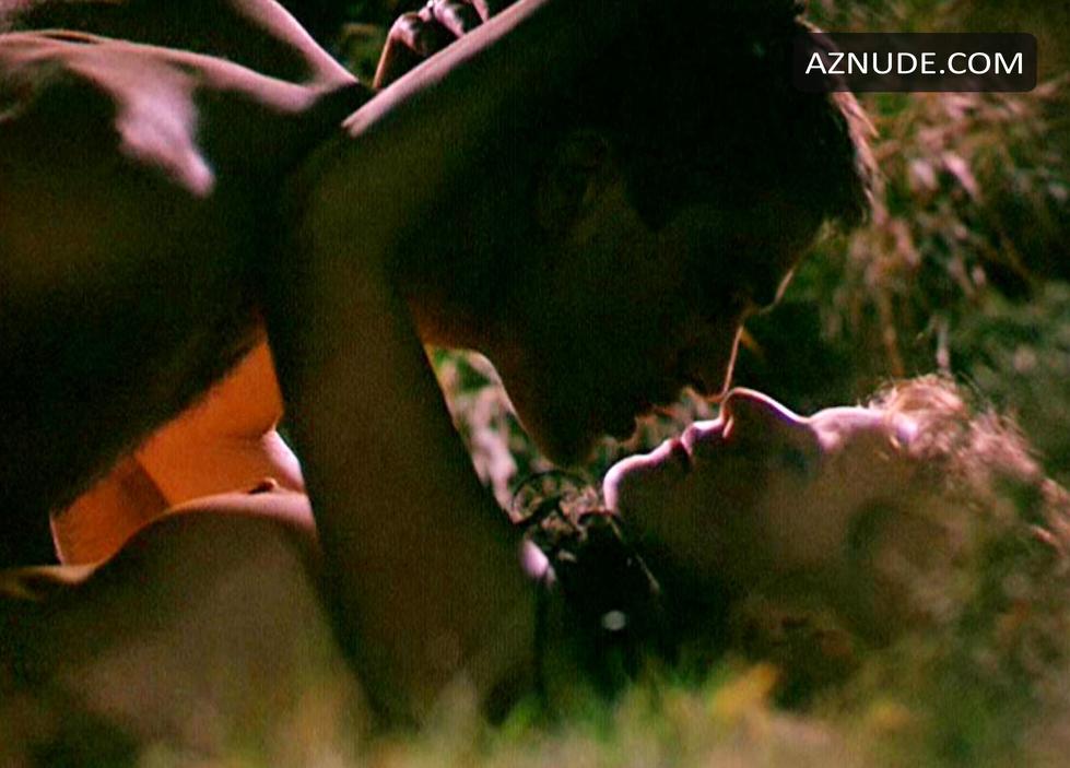 benny spence like emily lloyd nude photo craig pickstone recommends emily lloyd nude pic