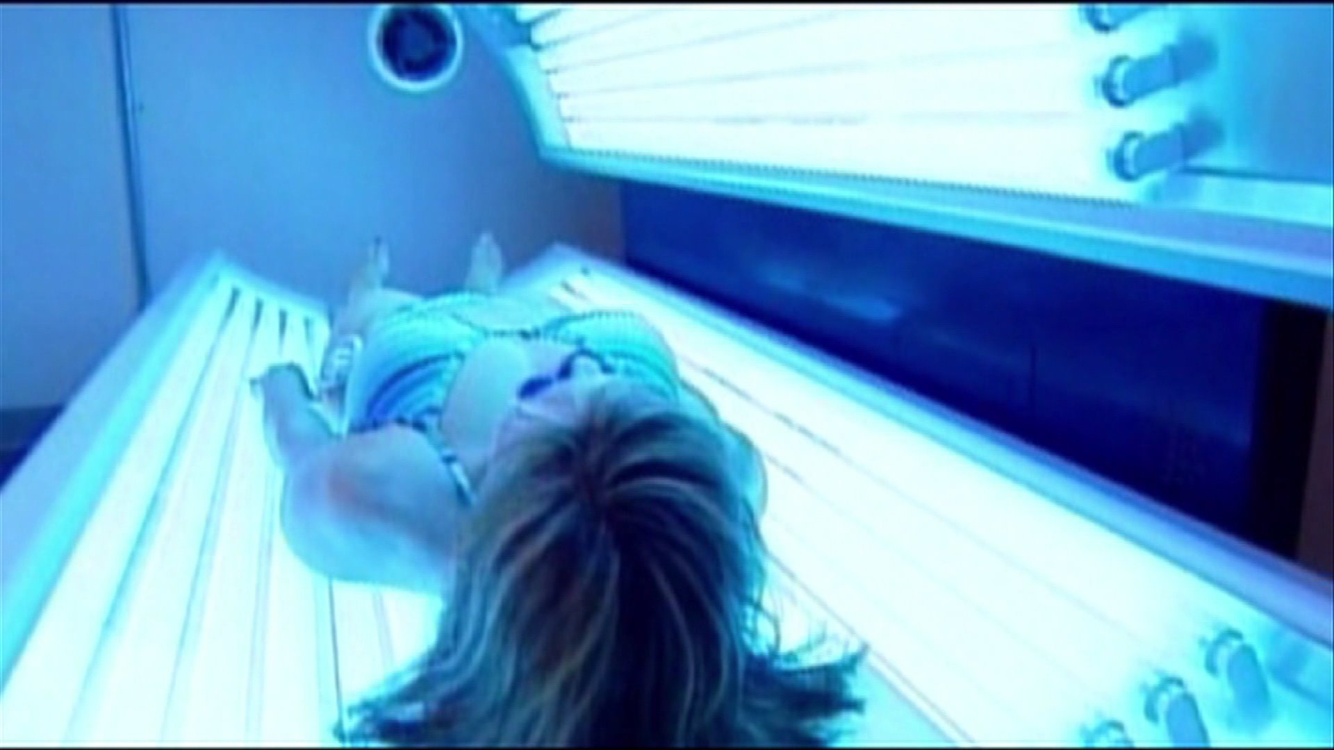voyeur tanning bed - airplane challenge pantsed japanese daddy daughter porn