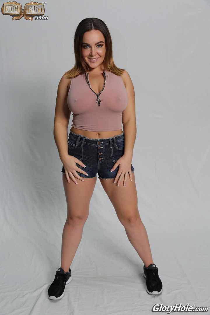 Best of adem boyaci's gallery smiling blowjob aron tunstall add photo natasha nice gloryhole