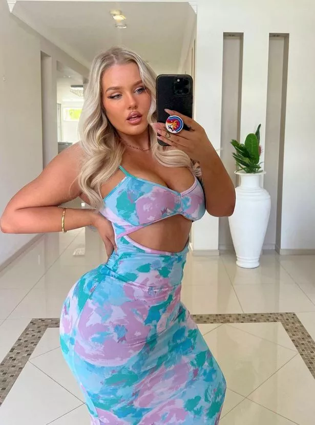 apple feliciano recommends Kayla Jade East