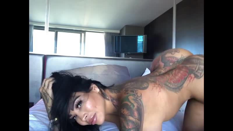 britanya razavi nude
