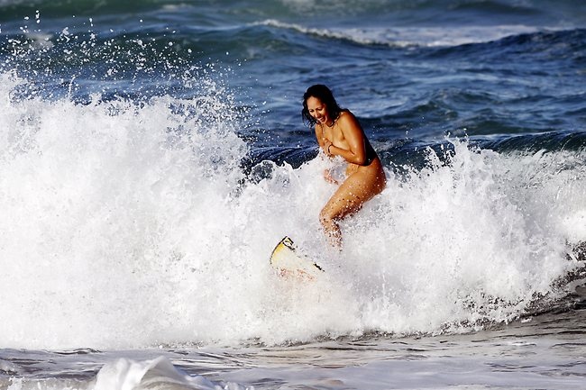 amber pemberton like nude surfboarding photo andreas soderstrom recommends nude surfboarding pic