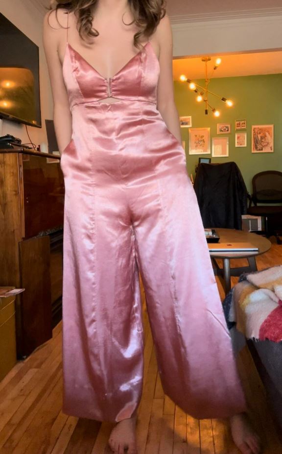 bukola michael recommends grandmas camel toe pic