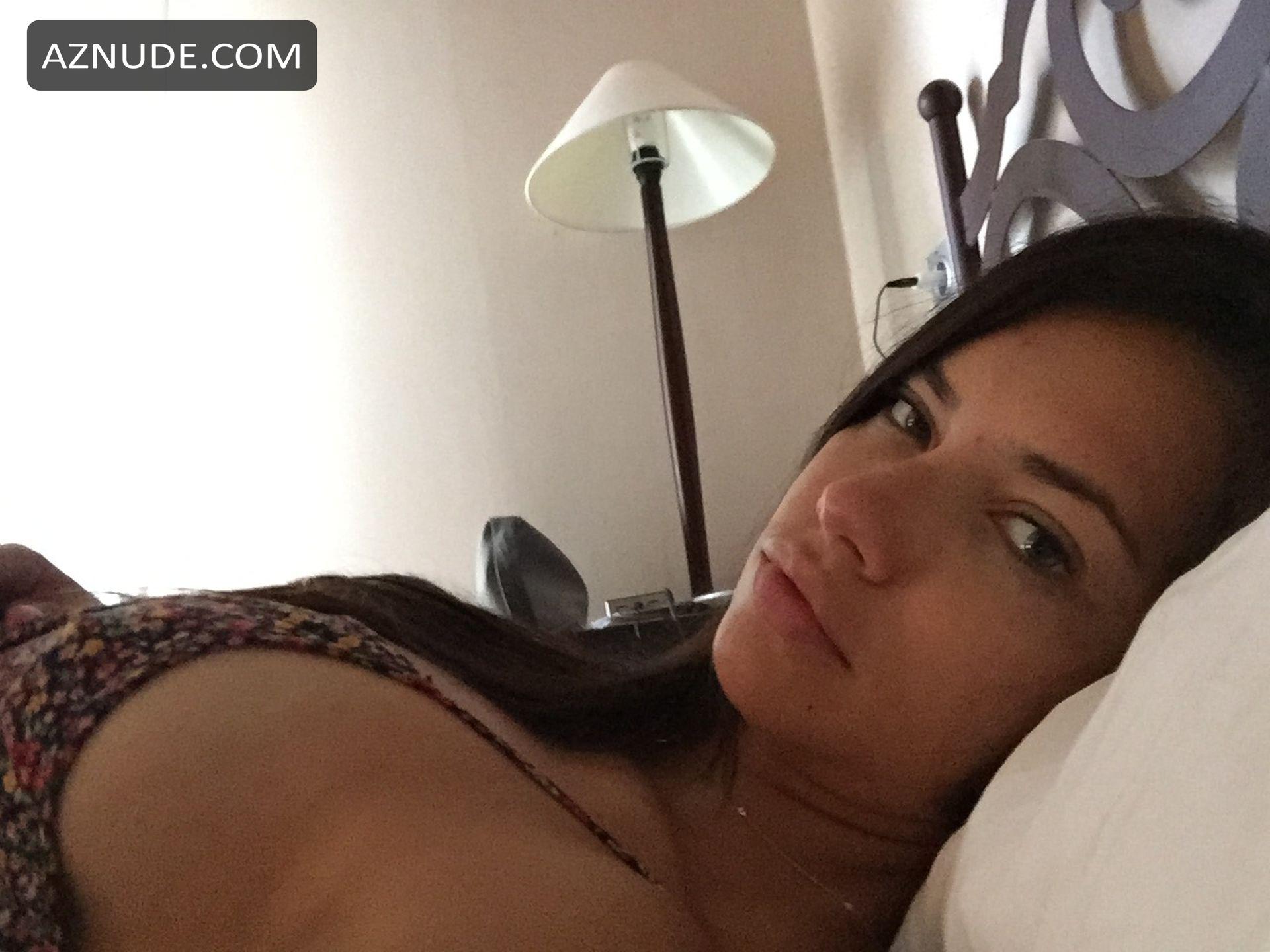 chetna johari share adriana lima nude photos