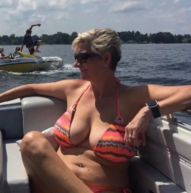 carine goncalves recommends Grandma Bigtits