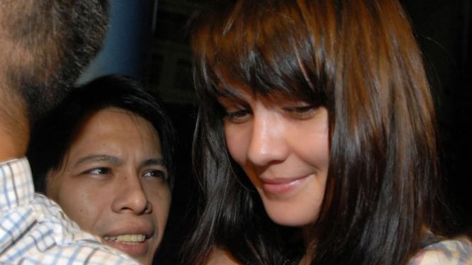 amber michelle carter recommends luna maya dan ariel pic