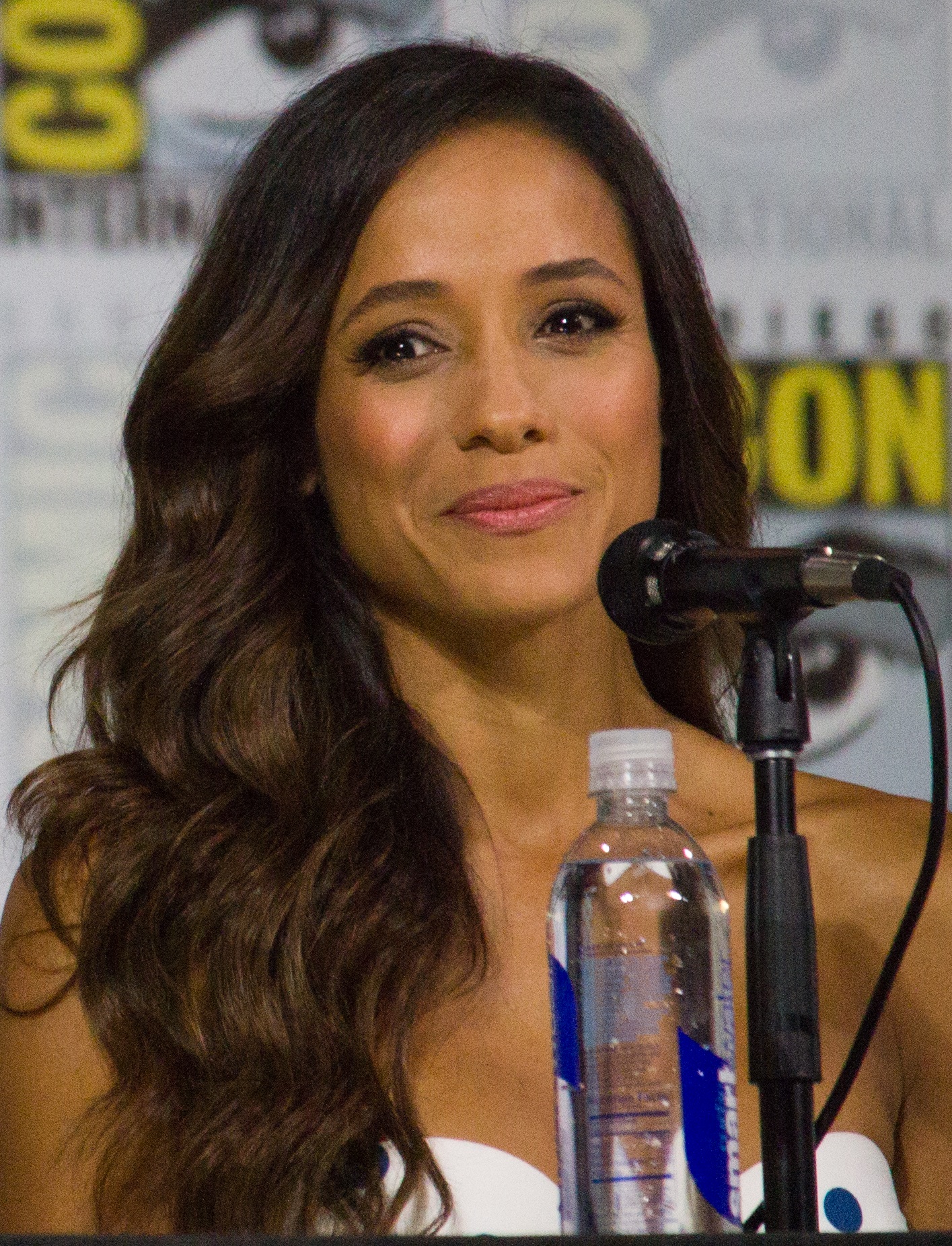 doug thurman like sexy dania ramirez photo ax pheonix recommends lesbian japanese seduction pic