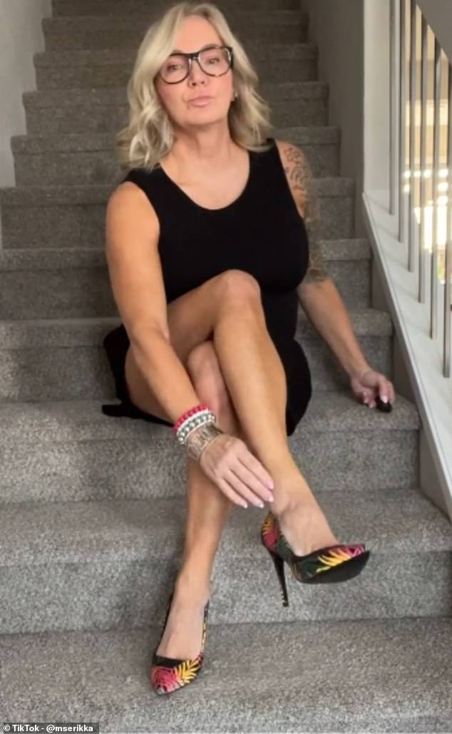 Anri hoshizaki uncensored student real Mature Milf Heels sloppy gifs