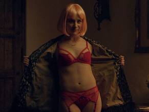 clancy mcmahon recommends Noel Wells Nude