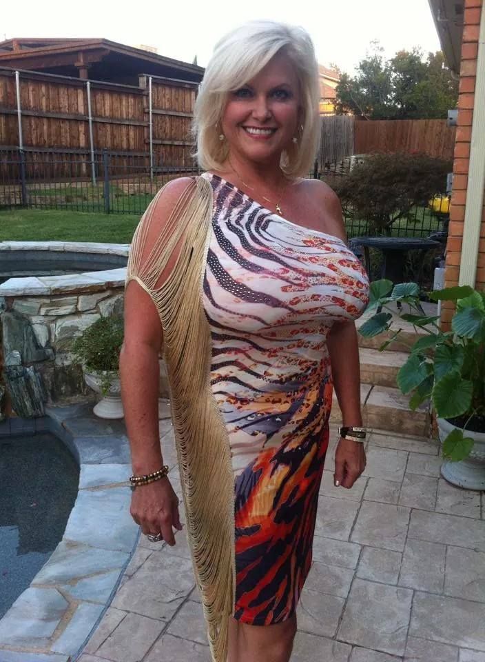 porn older mom - big titties strip show me black naked women